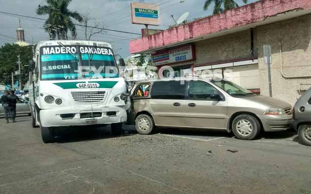 choque-autobus-tampico-1