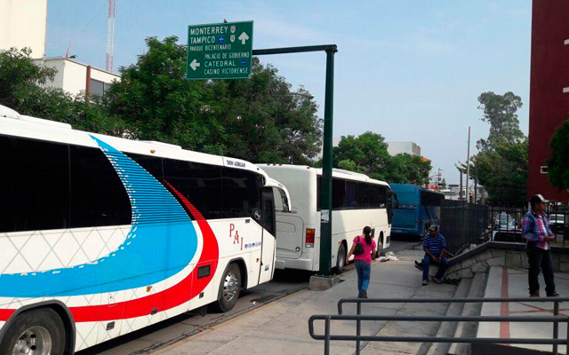 autobuses-palacio-federal