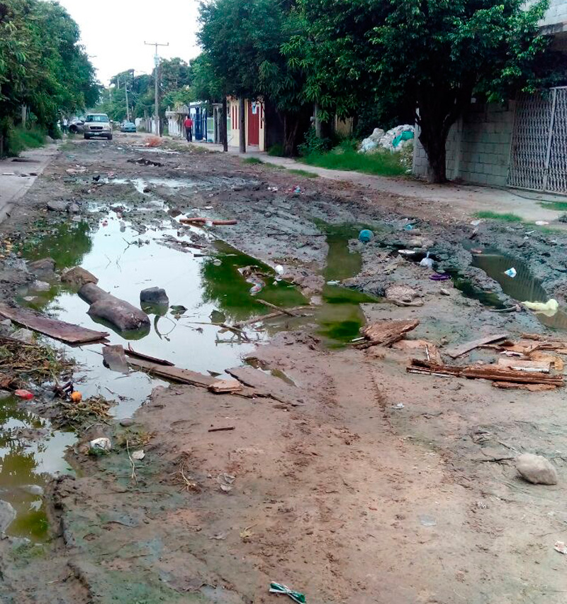 aguas-negras-en-calle