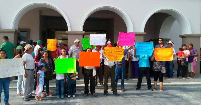 manifiestan-en-presidencia1