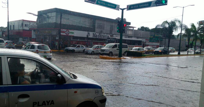 lluvia-inunda-zona-centro-de-madero1