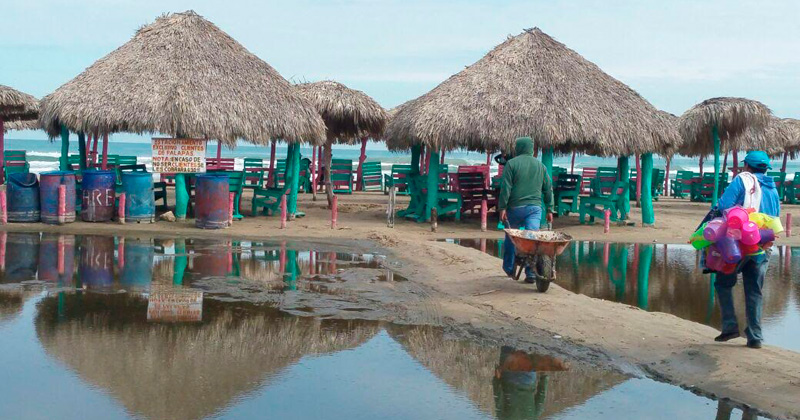 bombean-agua-a-la-playa2